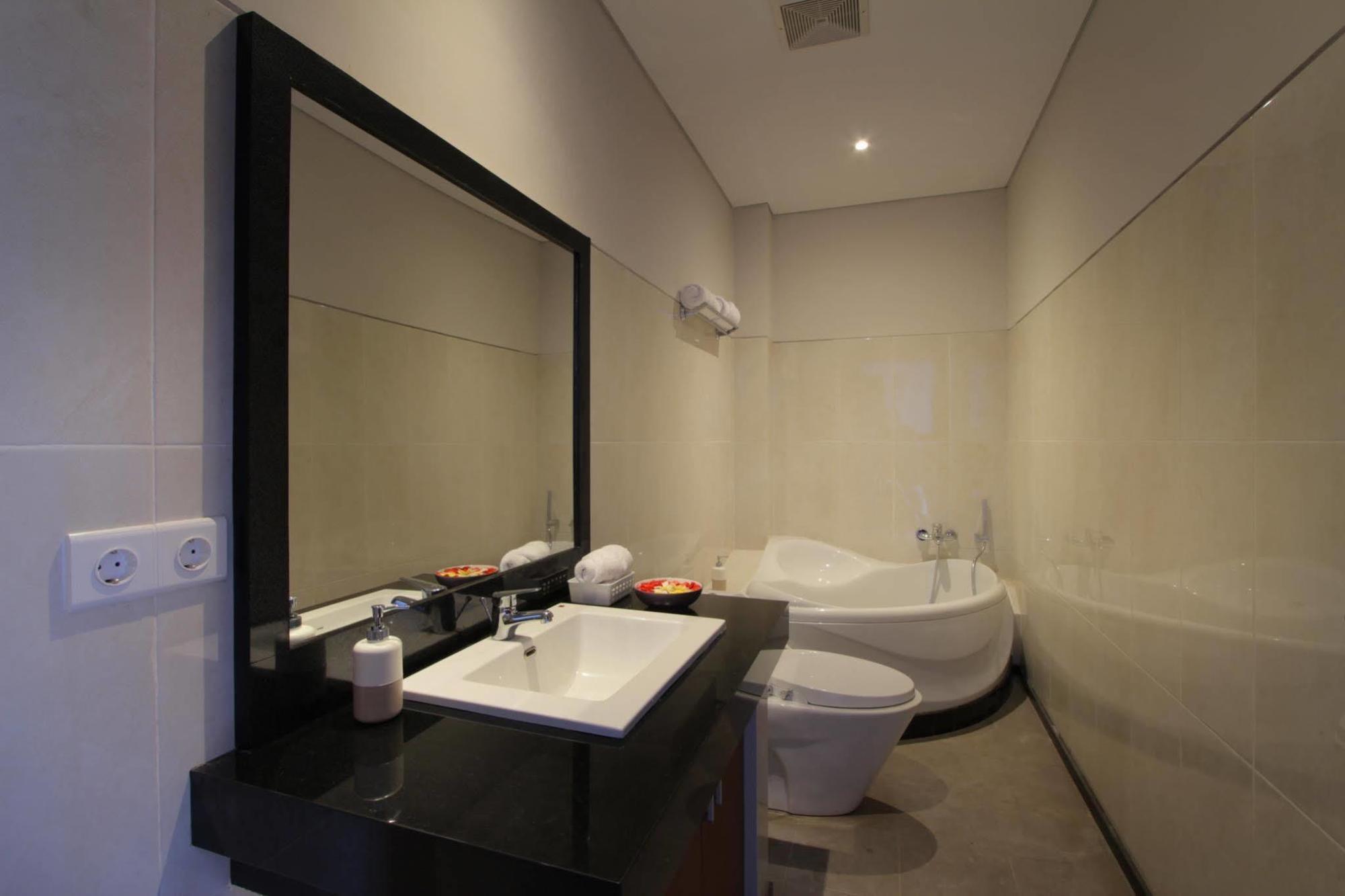 קוטה לומבוק Sand Beach Luxury Living מראה חיצוני תמונה